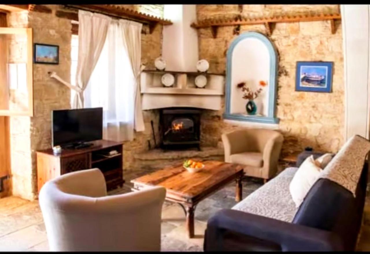 Agrovino Lofou Otel Dış mekan fotoğraf