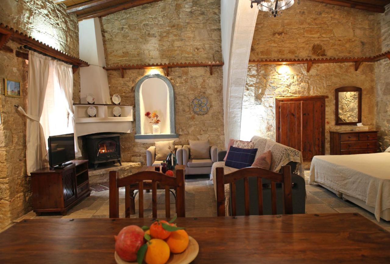 Agrovino Lofou Otel Dış mekan fotoğraf