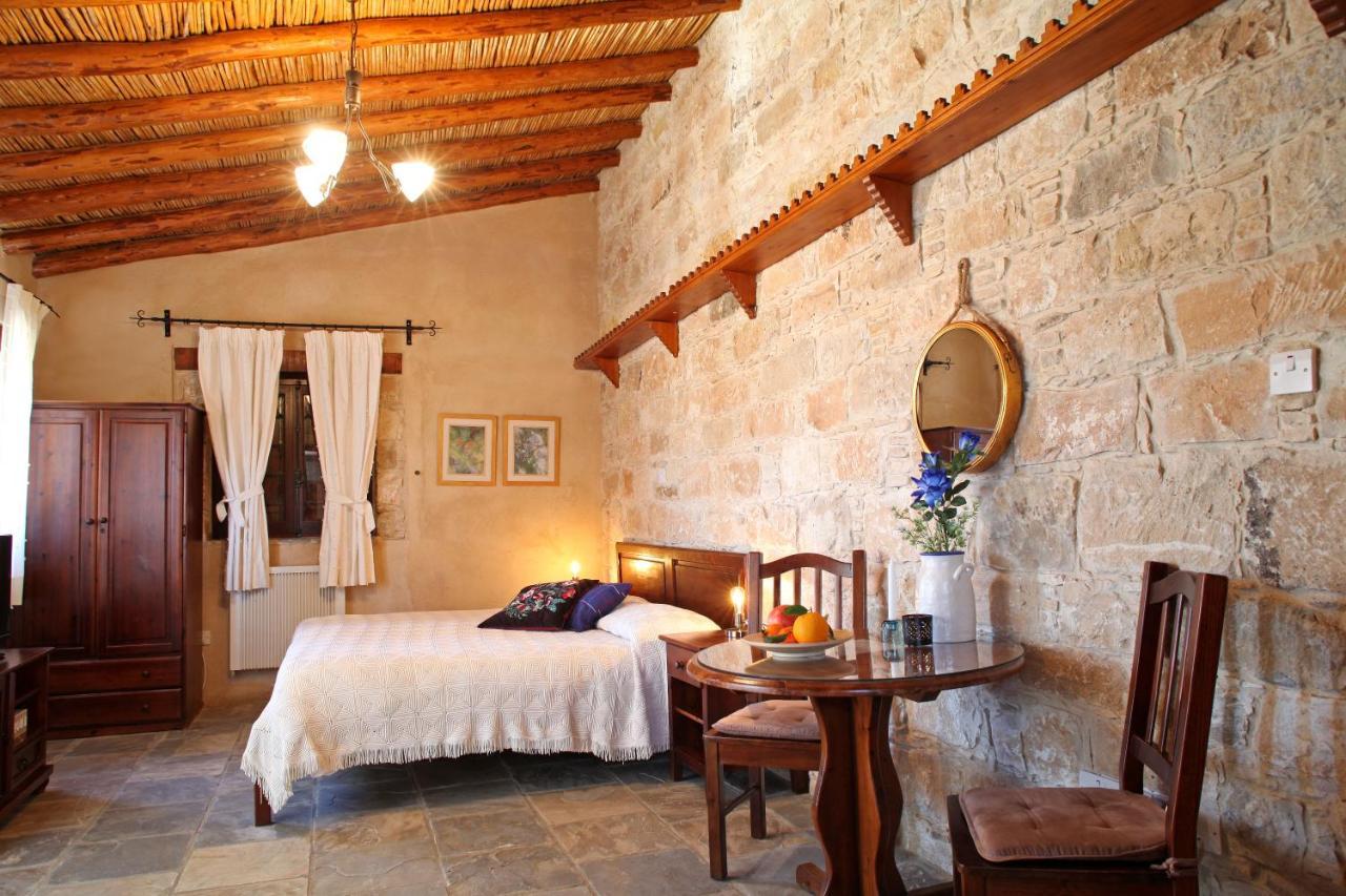 Agrovino Lofou Otel Dış mekan fotoğraf