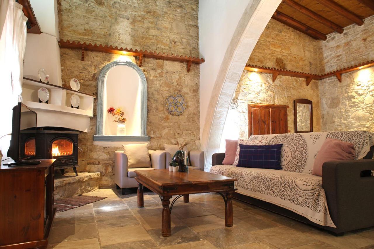Agrovino Lofou Otel Dış mekan fotoğraf