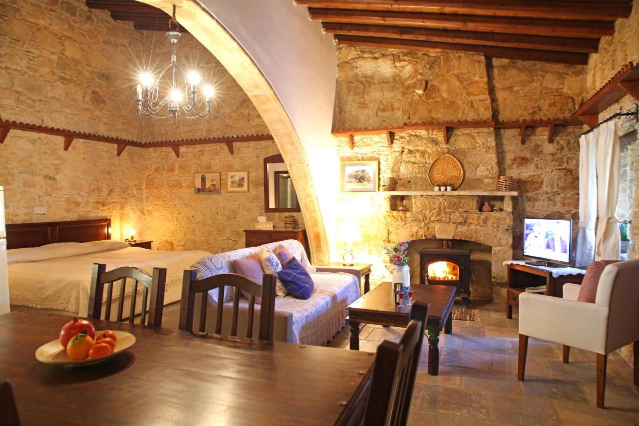 Agrovino Lofou Otel Dış mekan fotoğraf