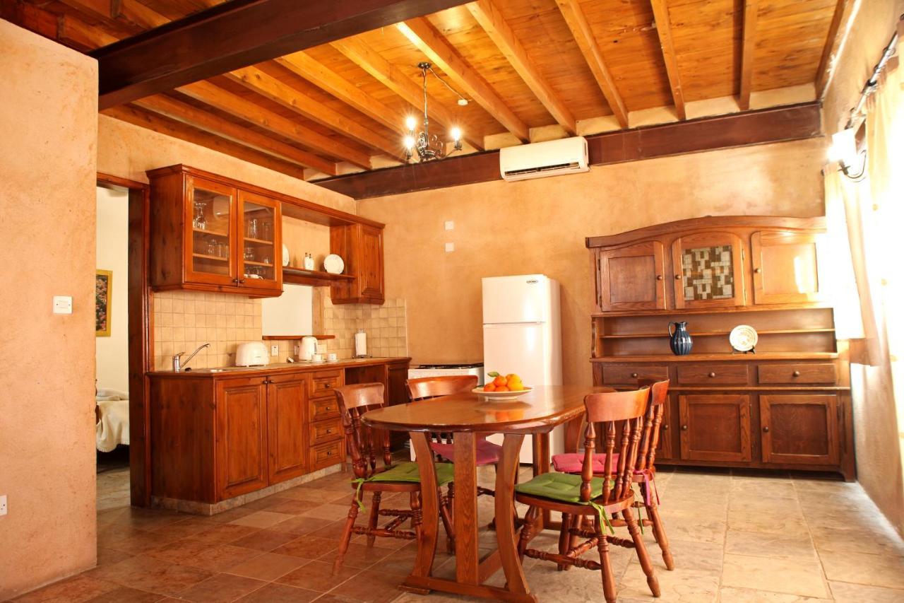 Agrovino Lofou Otel Dış mekan fotoğraf
